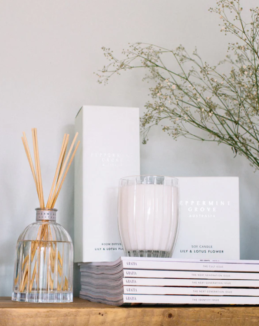 Lily & Lotus Flower Small Candle